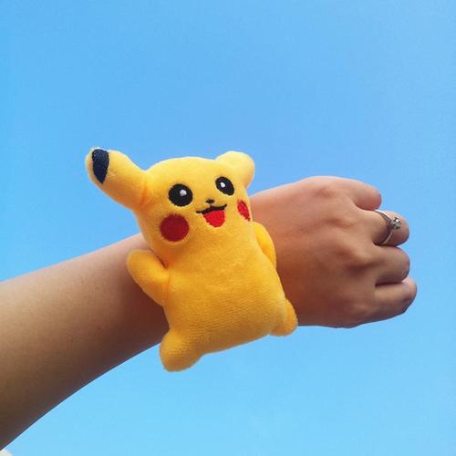 可爱皮卡丘啪啪圈太阳花毛绒卡通拍拍圈丸子头盘发器少女手环发绳