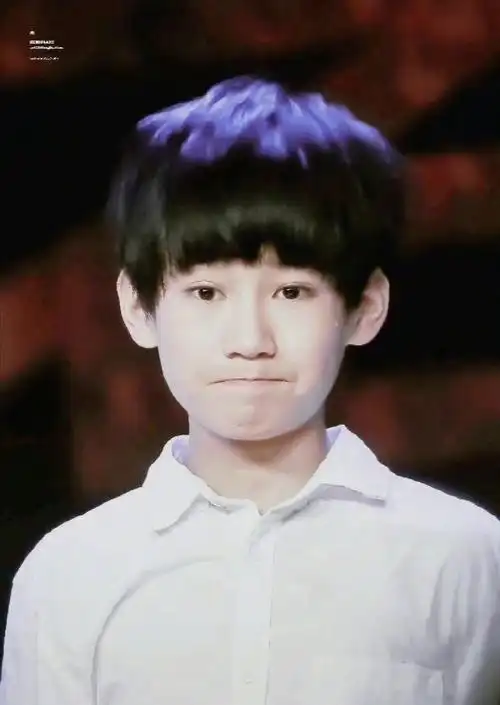 张真源严浩翔小时候合照