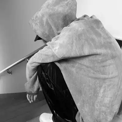 以后想吸烟了告诉我我吻你_男生头像_我要个性网