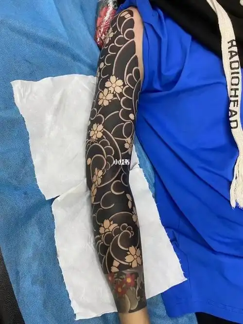 樱花臂黑灰部分