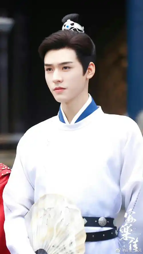 龚俊安乐传作画剧照