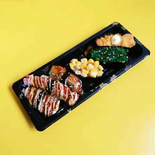 〈中午点的外卖小寿司〉