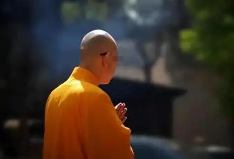 外界的事物更加感兴趣,尤其是对于就在附近的古寺,王婷更是关注度极高