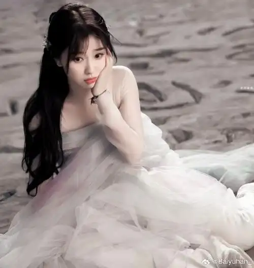 han##虞书欣的雪儿#  又到了一年盛夏 有没有怀念2021年的苍兰决呢