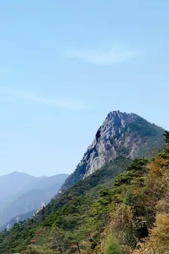 汉阳峰,海拔1474米,庐山最高峰.