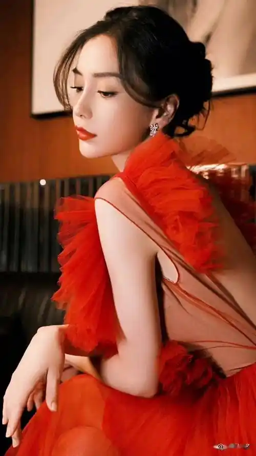 杨颖angelababy以模特身份出道