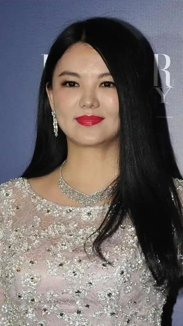 明星图集――李湘!__财经头条