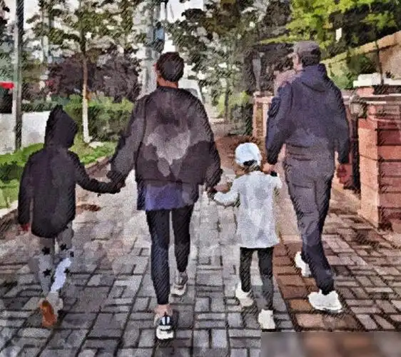 靳东老婆晒照庆生两个儿子皆是大长腿现在订娃娃亲还来得及