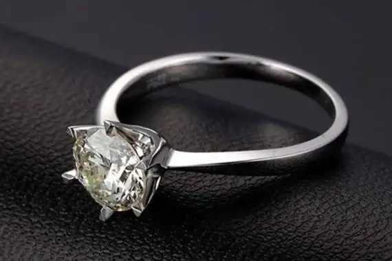 一克拉钻戒的寓意  第1张