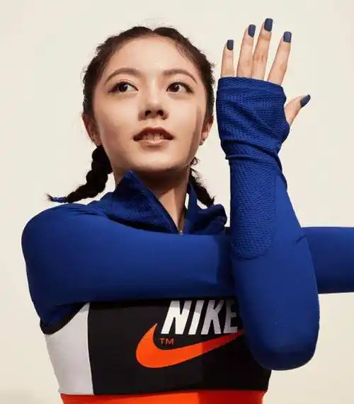 时尚"叫成年后的赵今麦,当她穿上健身服后,网友酸了_发展_身材_吴亦凡