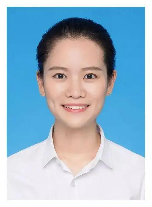 上传本人正脸照,脸部五官不得有遮挡,建议大家使用证件照上传