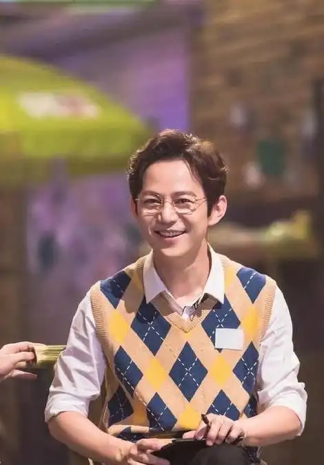 6位瘦到脱相的男星文物脸弱不禁风筷子腿越看越难看