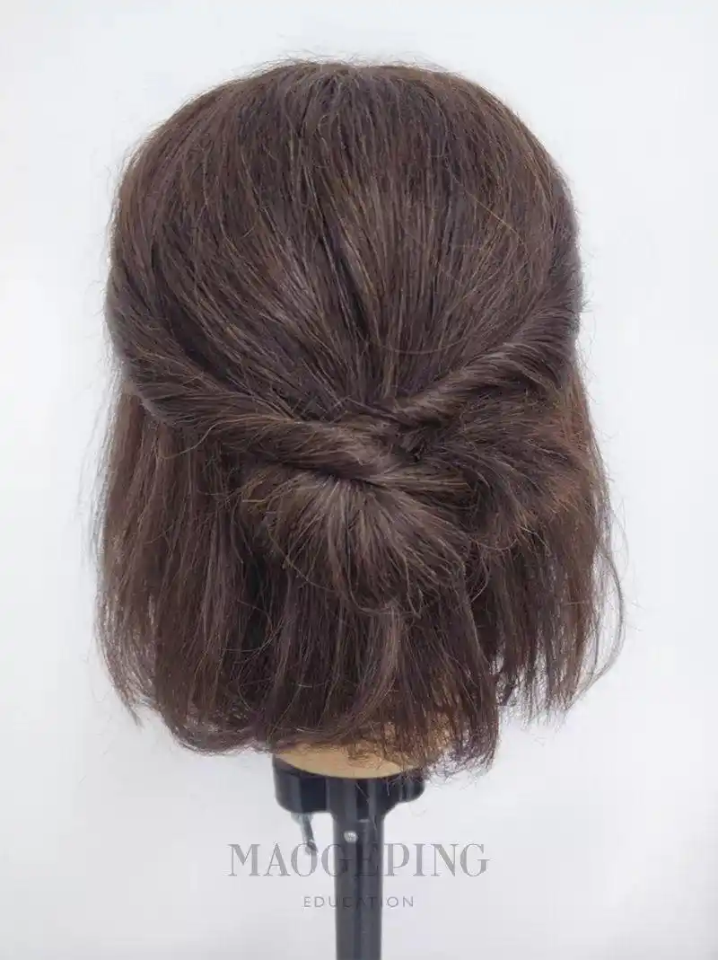 短发怎么扎好看?手把手教你三款简单漂亮半扎发!