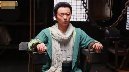 本想致敬李连杰没想到拍出来依旧尴尬谢苗的这波方世玉差评