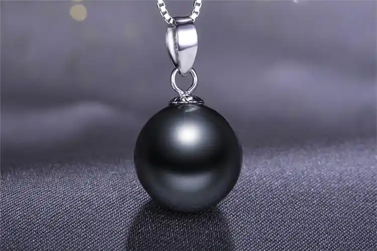 佐卡伊珠宝白18k金淡水黑珍珠项链_珠宝图片-金投网 (手机金投网 m.cn