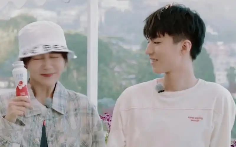 【王俊凯x杨紫】【梳头姐弟】cp向慎入!第七期高能少年团未播小甜饼