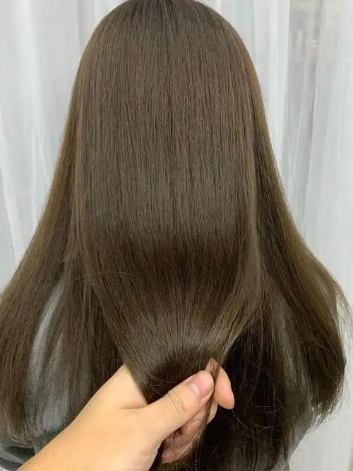 薄荷米棕炒鸡显白发色推荐