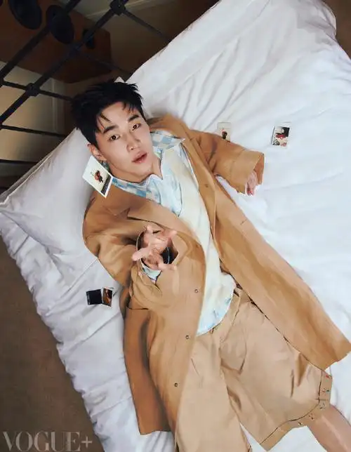 刘宪华henry-lau一直都是一个好奇的人,这股性格里自带的好奇劲儿,驱