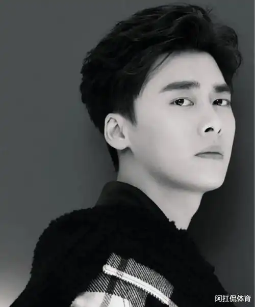 李易峰抱头痛哭都晚了他不应该犯这么低级的错误