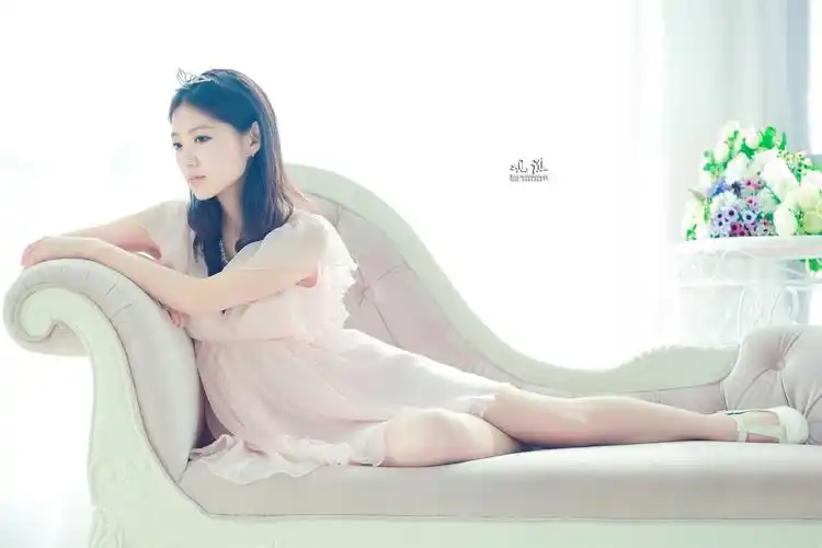 室内逆光人像练习(无灯无板有后期)_1920高清摄影_滁州论坛