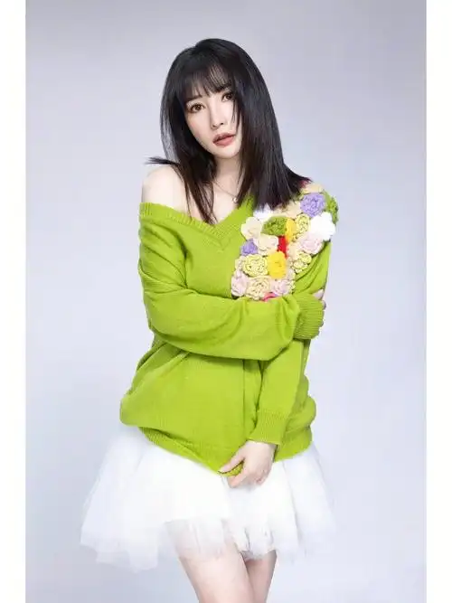 force·明星82经纪#柳岩  近期热播剧《梦华录》商业·活动·代言