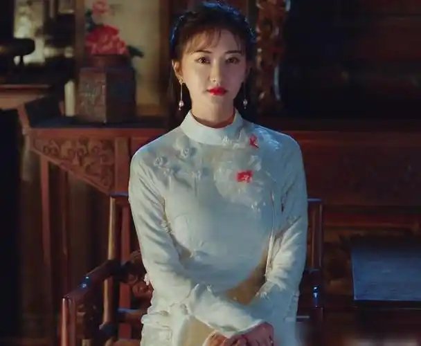 司藤的衣服也太好看了而且每套衣服都有单独的配饰