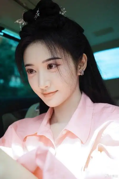 景甜周五新鲜自拍送达粉色好嫩啊青春无敌美少女