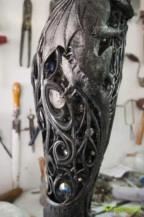 有人用3d打印创造了这些超炫酷假肢看完是什么感受