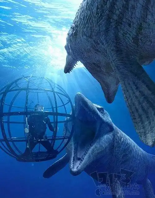 求这张图片的出处,一个潜水员和两只海怪