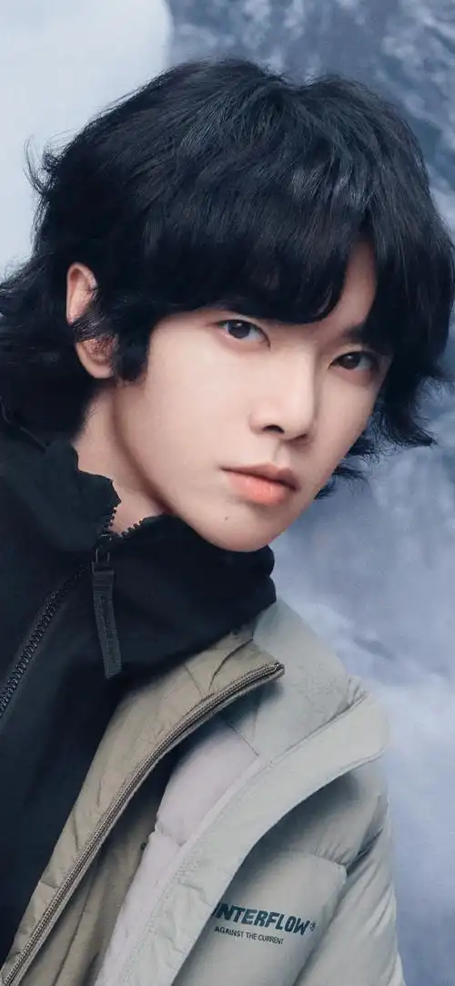 华晨宇美貌大赏#分享一个帅气迷人又有趣的小学生@华晨宇yu#2024