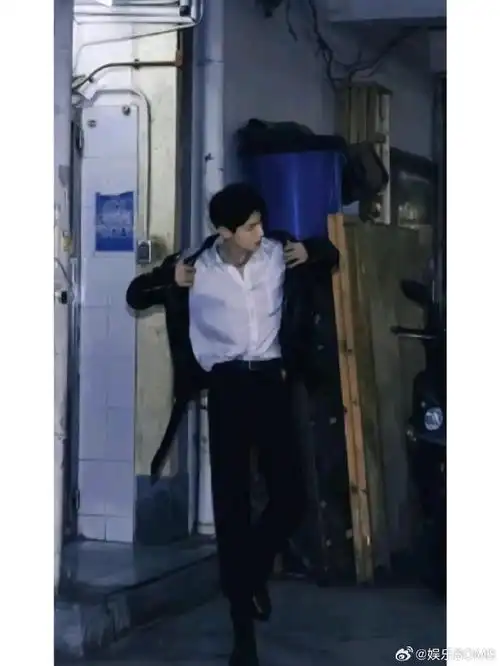 白敬亭进组难哄