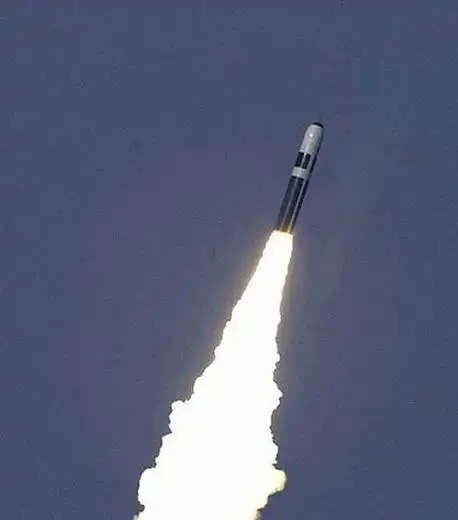 美国海军舰载武器纵览之ugm133三叉戟Ⅱ型导弹