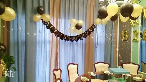 三楼308房间生日场景布置