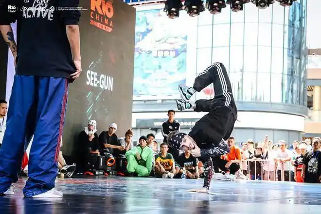 r16国际街舞大赛贵州区赛完美收官黑马贵州gzbro爆冷夺冠晋级