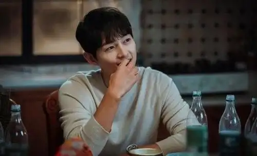 宋仲基文森佐剧照公开演技美貌人生角色全面更新