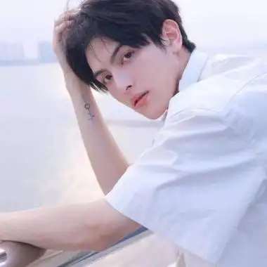 青春阳光帅气男生头像 男生头像图片大全 -【爱个性】