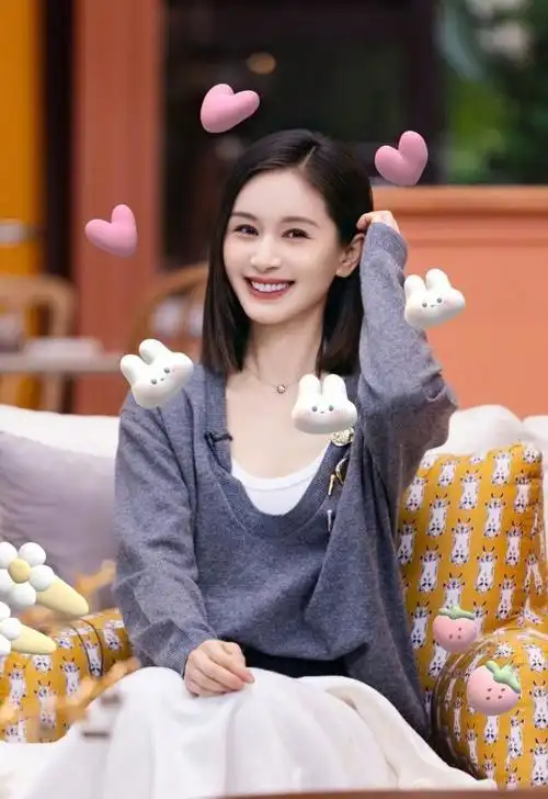 王子文庆生照曝光,打扮保守太有妈妈感,男友清爽出镜不像同辈人