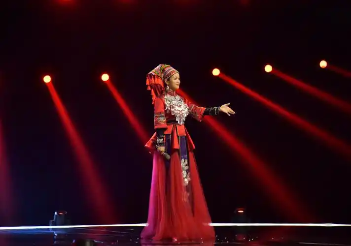 p>李雪,出生于广西壮族自治区桂林市恭城瑶族自治县, a target="