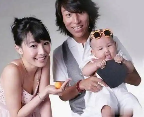 陈羽凡和在一起女友被抓,洗白了"好前妻"_白雪_张艺谋_成功