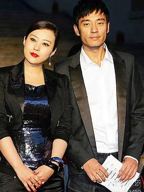 郝蕾ol秀性感 妖娆红唇惊艳法国电影展(图)