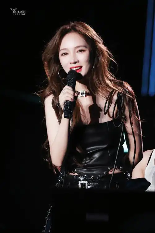 定格孟佳的舞台瞬间##孟佳乐动兰州华流演唱会