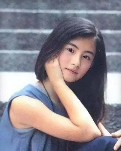 张柏芝疑怀四胎,现已停工休养,不生女儿不罢休到底是谁的执念?