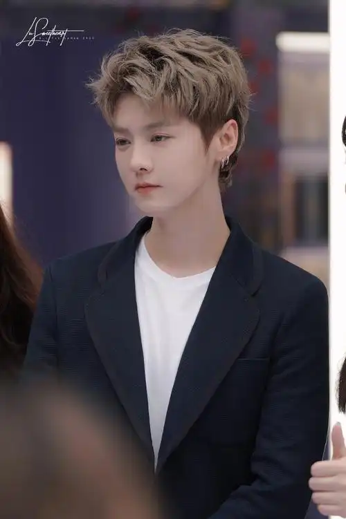 gucci品牌代言人鹿晗