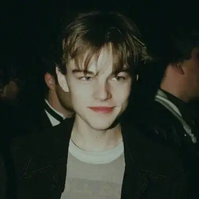 欧美复古风头像男欧美头像ins高级照片