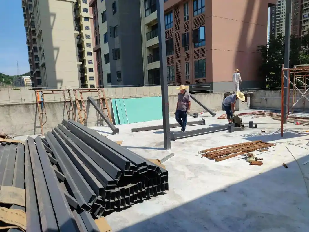 青山不老我不闲 一生忙碌为油盐#钢结构玻璃雨棚 - 抖音