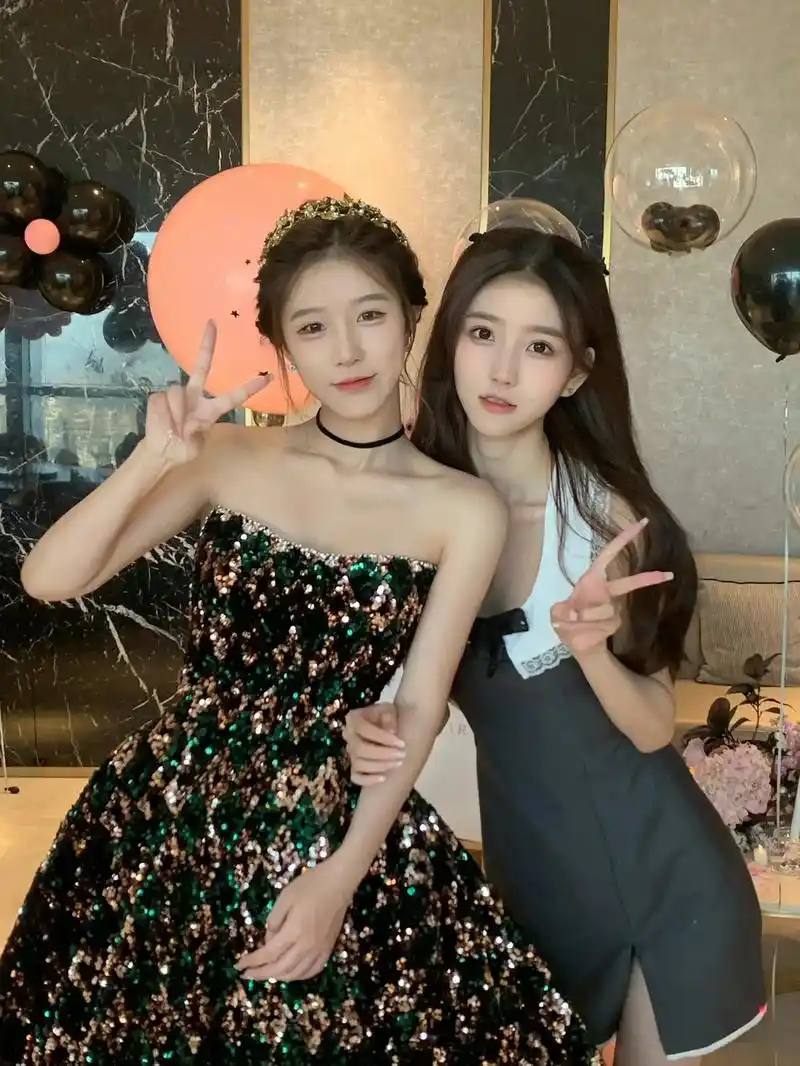 2023年也要一起拍很多很多照片呀!#姐妹 #姐妹合照姿势 - 抖音