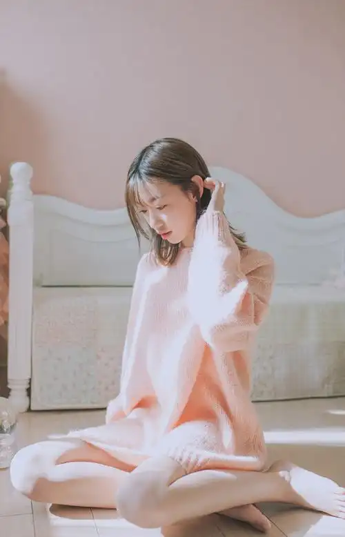 粉嫩美女性感美腿诱惑私房图片