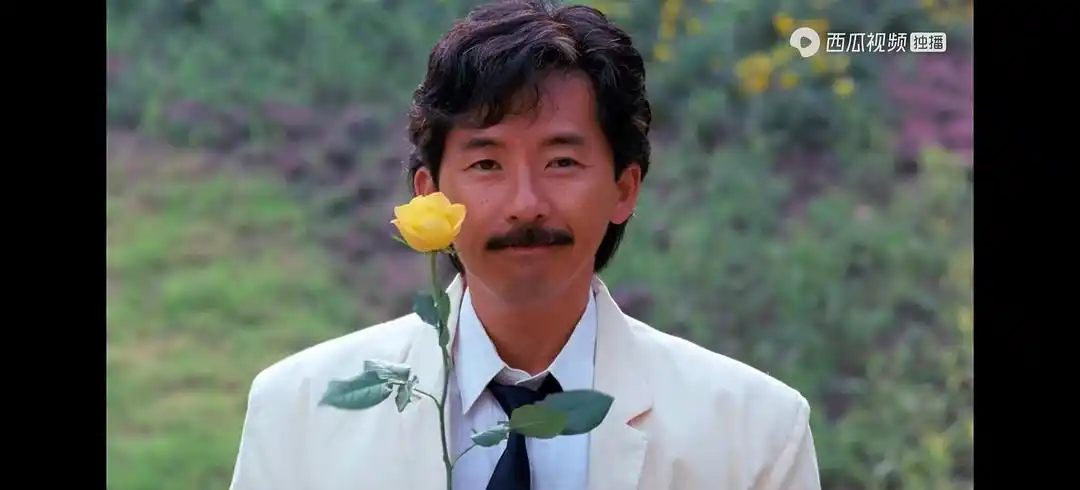 看看胡须仔林子祥的颜值,看是不是小胡子几十年不变