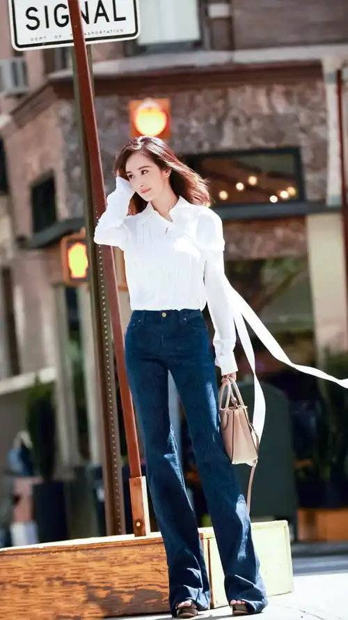 毛毛鱼儿从图家转采于2020-04-11 15:06:03#杨幂##明星街拍#人体-造型