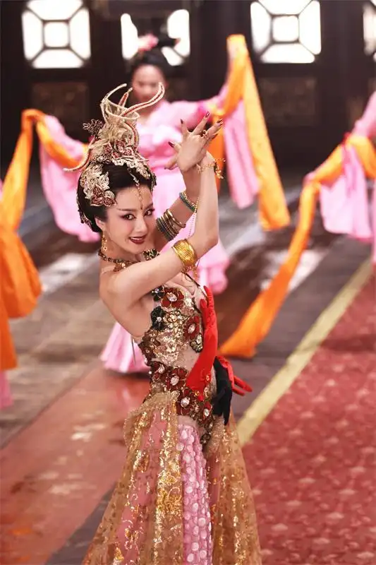 封神英雄将播李依晓版妲己诱惑也纯情